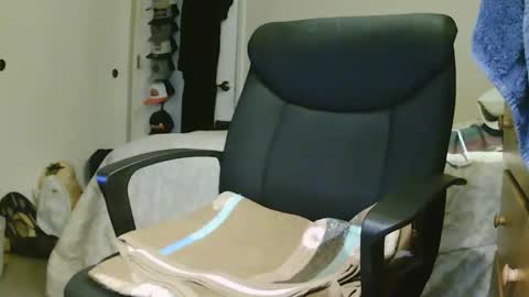 Chillguy online show from 04/14/26, 03:56