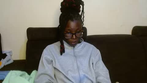 Snapshot of sticklavah chatting on 11/04/25, 12:04 sticklavah online show from 11/04/25, 12:04