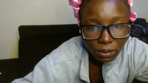 Snapshot of sticklavah chatting on 11/05/25, 03:06 sticklavah online show from 11/05/25, 03:06