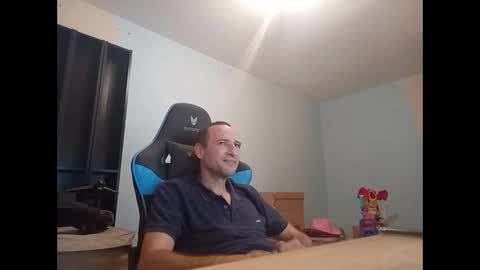 Snapshot of stickolive1 chatting on 09/09/25, 07:35 stickolive1 online show from 09/09/25, 07:35