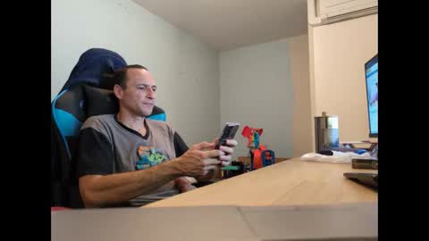 Snapshot of stickolive1 chatting on 10/07/25, 09:45 stickolive1 online show from 10/07/25, 09:45