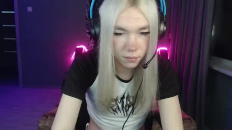 Snapshot of stiff_boys chatting on 11/05/25, 07:58 Steve online show from 11/05/25, 07:58