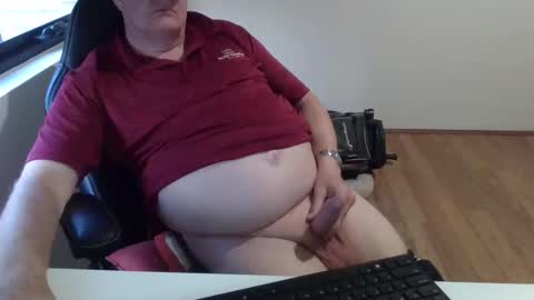 Snapshot of stiffyman55 chatting on 11/05/25, 07:41 stiffyman55 online show from 11/05/25, 07:41