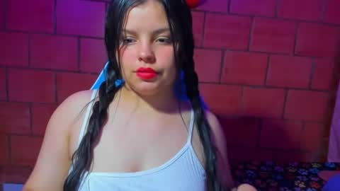 Snapshot of stifunivers_33 chatting on 02/16/25, 04:31 Stif Universe online show from 02/16/25, 04:31