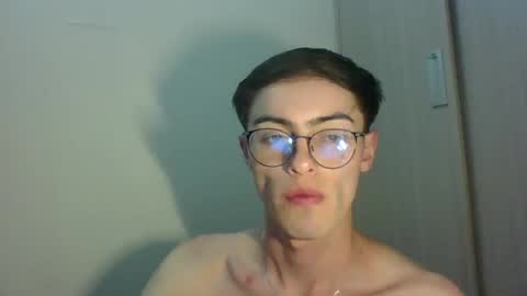 Snapshot of stiv_grant chatting on 09/21/25, 11:17 stiv_grant online show from 09/21/25, 11:17