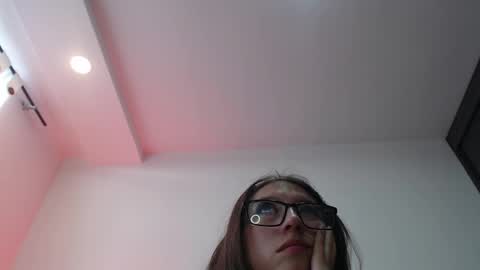 Snapshot of stiven_1_ chatting on 10/29/25, 09:05 stiven online show from 10/29/25, 09:05