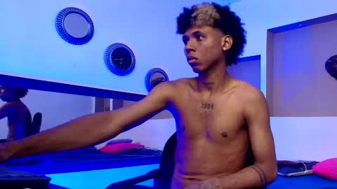 Stiven  online show from 10/18/25, 08:09