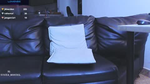 Stiven Montiel online show from 02/07/25, 04:06