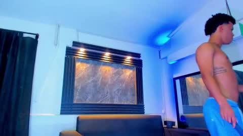 friends online show from 10/06/25, 03:04