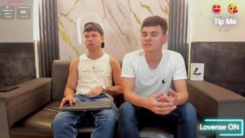 friends online show from 03/27/26, 08:37