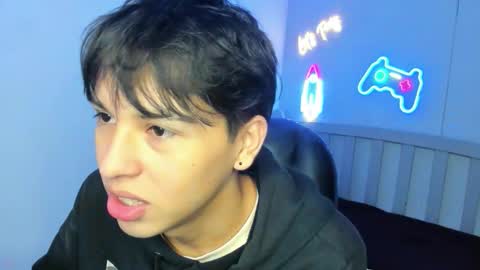 Stiwen online show from 09/29/25, 12:32