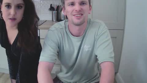 Snapshot of stockbunny chatting on 12/22/25, 04:20 stockbunny online show from 12/22/25, 04:20