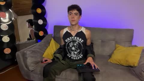 Stolas online show from 02/12/26, 12:27