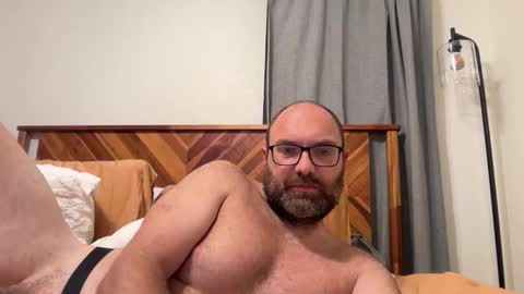 Snapshot of stoney8inches chatting on 11/04/25, 01:48 stoney8inches online show from 11/04/25, 01:48