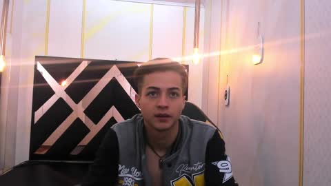 Snapshot of stonne69 chatting on 02/18/25, 02:27 stonne69 online show from 02/18/25, 02:27