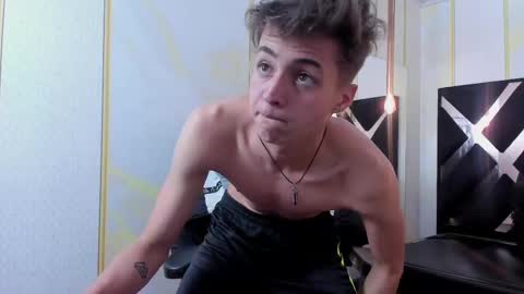 Snapshot of stonne69 chatting on 03/04/25, 10:16 stonne69 online show from 03/04/25, 10:16