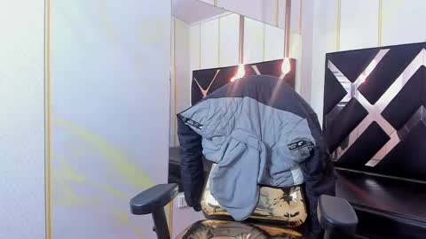 Snapshot of stonne69 chatting on 03/12/25, 01:19 stonne69 online show from 03/12/25, 01:19