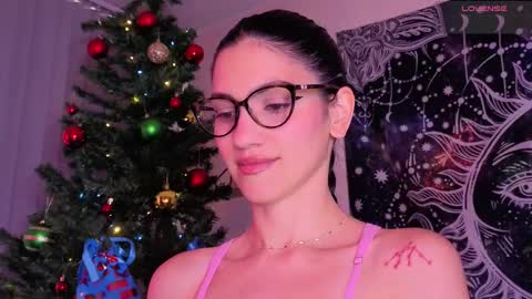 Liz online show from 12/03/25, 05:55