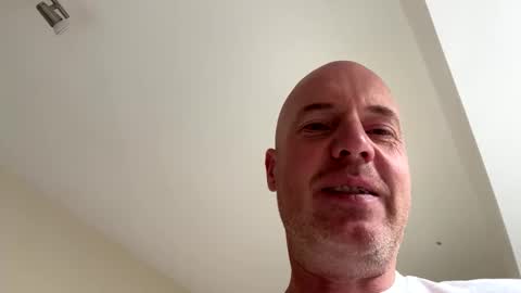 Snapshot of stoodley22 chatting on 10/19/25, 09:43 Stoodley22 online show from 10/19/25, 09:43