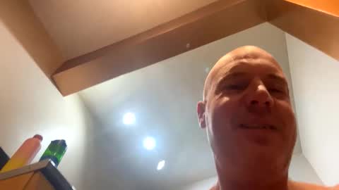 Snapshot of stoodley22 chatting on 12/16/25, 05:45 Stoodley22 online show from 12/16/25, 05:45