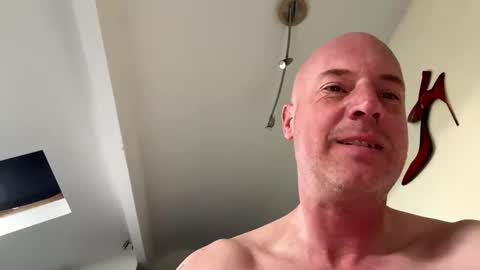 Stoodley22 online show from 04/11/26, 09:02