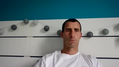 Snapshot of storanex chatting on 11/16/25, 01:39 storanex online show from 11/16/25, 01:39