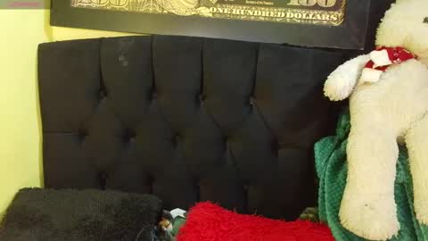 storm doll online show from 09/18/25, 11:12