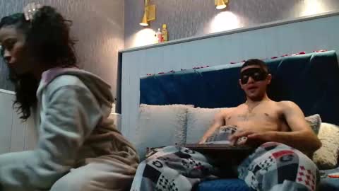 Storm And Logan online show from 09/30/25, 02:11