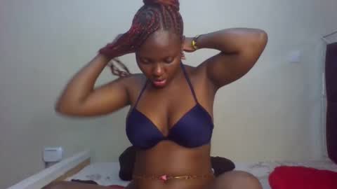 stormiiyy online show from 11/19/25, 11:54