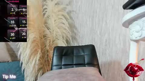 stormluna_22 online show from 06/13/26, 08:51