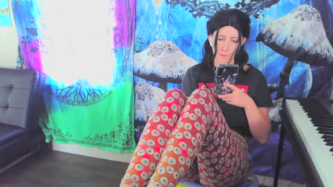 Snapshot of stormythunder chatting on 10/01/25, 05:08 Stormythunder online show from 10/01/25, 05:08