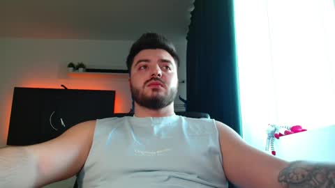 Snapshot of stoulmeu chatting on 04/05/26, 02:25 Jack online show from 04/05/26, 02:25