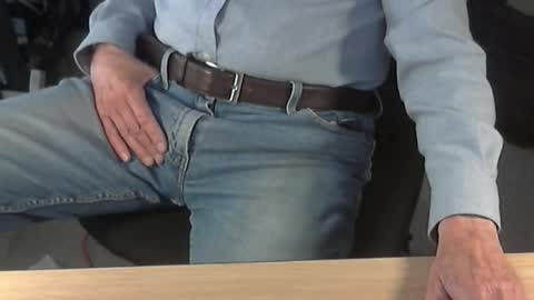 Snapshot of str8_dave chatting on 05/20/26, 10:21 Dave online show from 05/20/26, 10:21