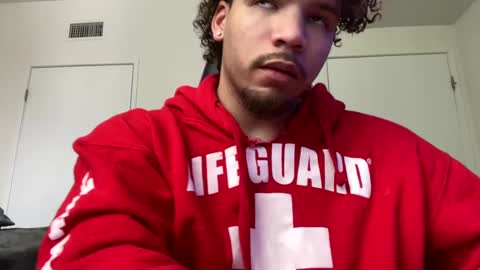 Snapshot of str8dj chatting on 12/27/24, 09:32 Dj online show from 12/27/24, 09:32