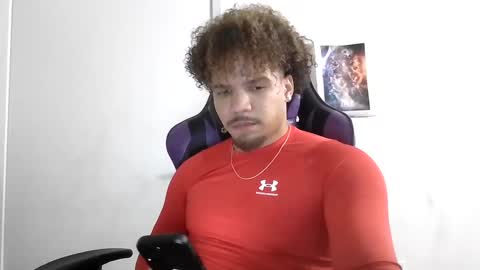 Snapshot of str8dj chatting on 09/30/25, 03:33 Dj online show from 09/30/25, 03:33