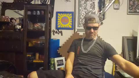 Snapshot of str8foryouguy chatting on 02/10/25, 06:09 Str8 online show from 02/10/25, 06:09