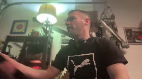 Snapshot of str8foryouguy chatting on 02/13/25, 10:34 Str8 online show from 02/13/25, 10:34