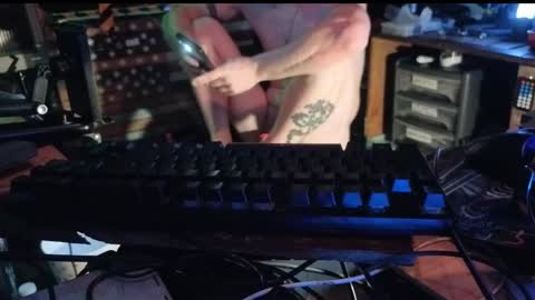 Snapshot of str8foryouguy chatting on 11/04/25, 04:17 Str8 online show from 11/04/25, 04:17