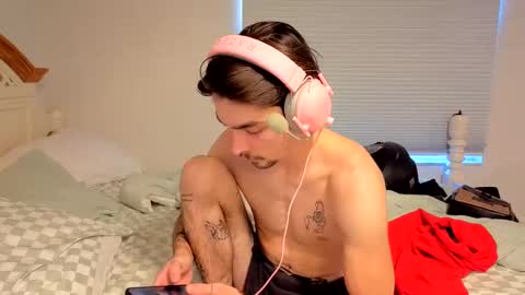 str8whiteboy21 online show from 11/16/25, 08:25