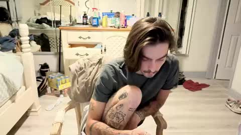 str8whiteboy21 online show from 05/04/26, 05:47