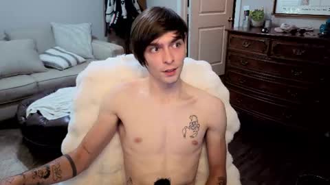 Snapshot of str8whiteboy21 chatting on 06/17/26, 03:24 str8whiteboy21 online show from 06/17/26, 03:24