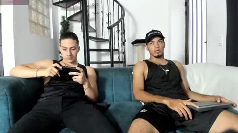 Snapshot of straight__friends chatting on 01/05/26, 09:07 straight__friends online show from 01/05/26, 09:07