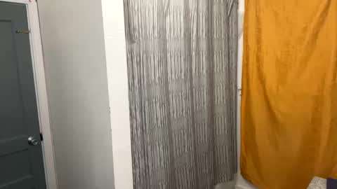 Snapshot of straightoutthetrailer chatting on 12/04/24, 04:10 lucille beatrice luficer call me lucy online show from 12/04/24, 04:10