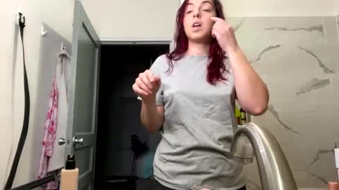 Snapshot of straightoutthetrailer chatting on 12/05/24, 05:15 lucille beatrice luficer call me lucy online show from 12/05/24, 05:15