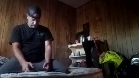 Snapshot of straighttoy chatting on 10/09/25, 11:58 straighttoy online show from 10/09/25, 11:58