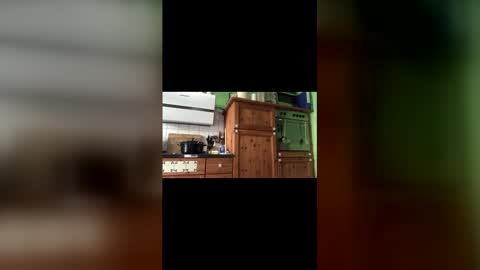 strandedstarfish online show from 05/03/26, 04:51