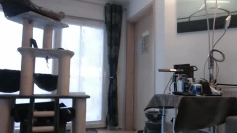 Stranger online show from 10/17/25, 06:05