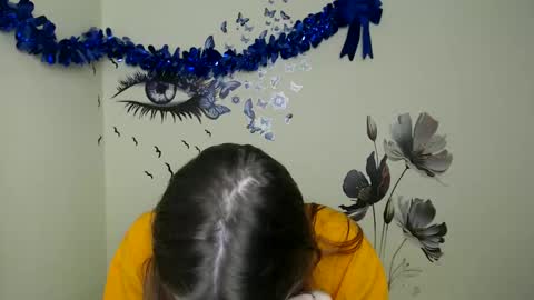 Snapshot of stranger_giirl chatting on 01/08/25, 01:09 Amalia online show from 01/08/25, 01:09