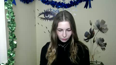 Snapshot of stranger_giirl chatting on 02/19/25, 01:06 Amalia online show from 02/19/25, 01:06