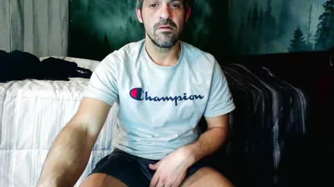 strangeratnight87 online show from 01/11/25, 09:04